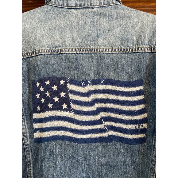Lucky Brand embroidered American flag, distressed, denim, trucker jacket, medium - Picture 4 of 5